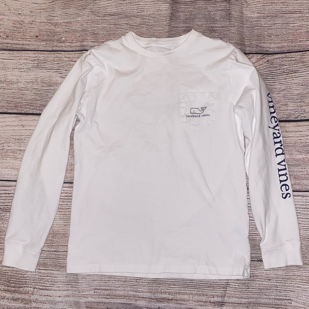 🐳Boys size 12-14 Vineyard Vines white long sleeve